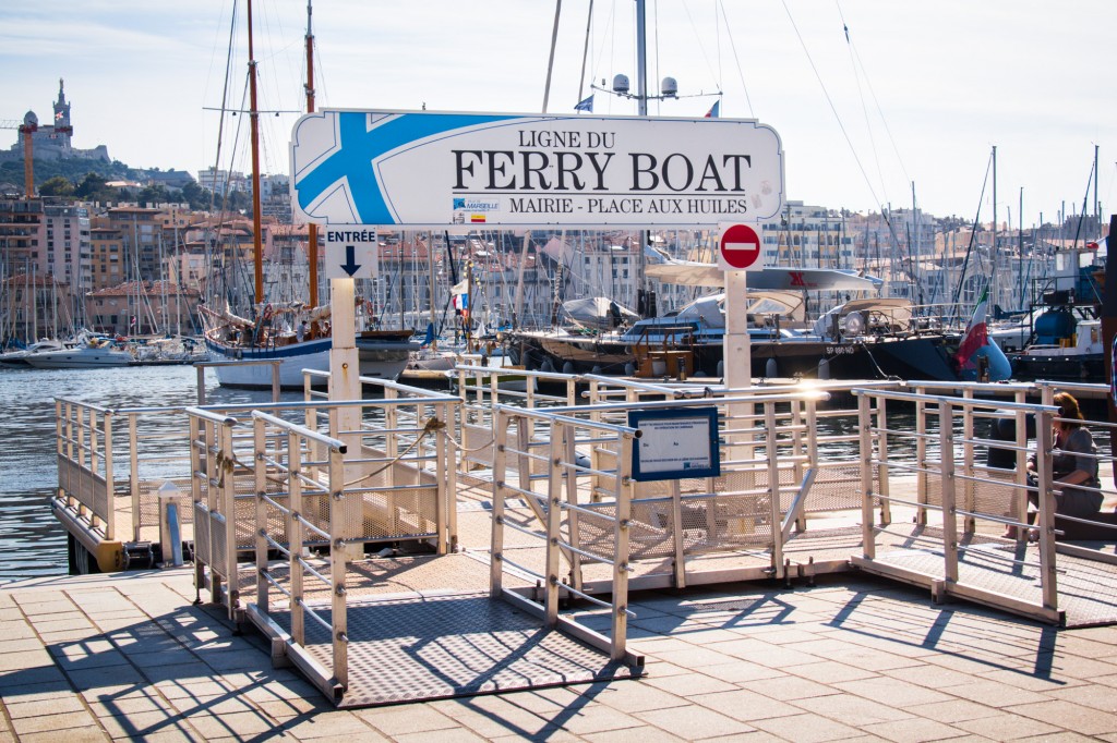 Ferry Boat - Quai du Port