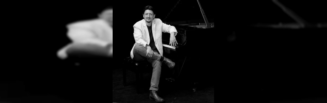 Alexis Tcholakian/piano