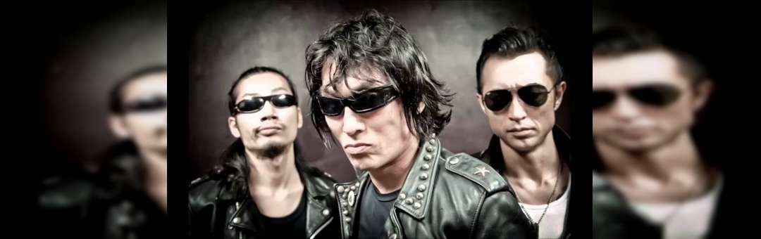 Guitare Wolf ( Japan Power Garage Rock Trio ) avec la flingue
