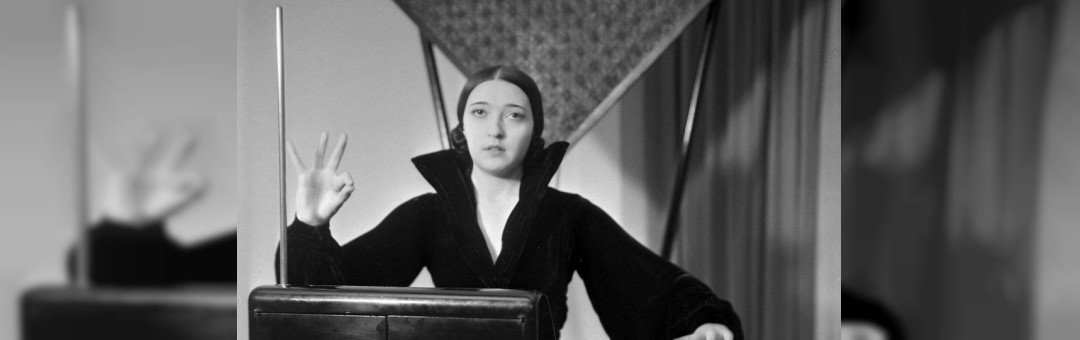 Sisters with Transistors de Lisa Rovner | RDV avec Un-Strings - Tarpin bien