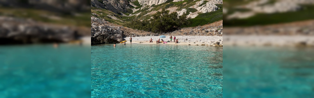 La plus belle plage de Marseille : La calanque de Monasterio sur l’ïle de Riou !