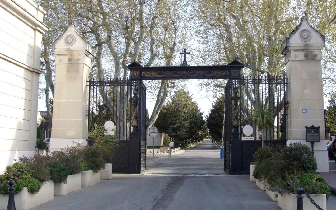 Le cimetière Saint-Pierre ( et le tombeau de Camille Olive classé MH)