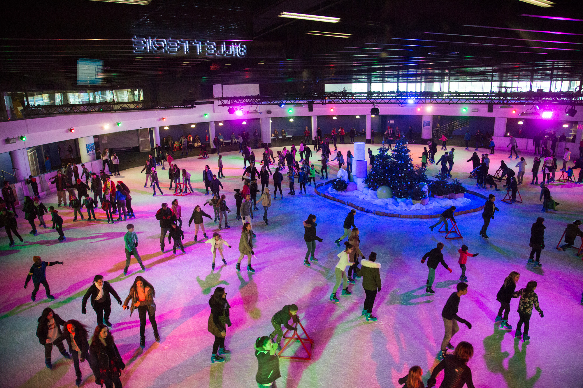 Palais Omnisports Marseille Grand Est Tarpin bien Palais Omnisports Marseille Grand Est Tarpin bien