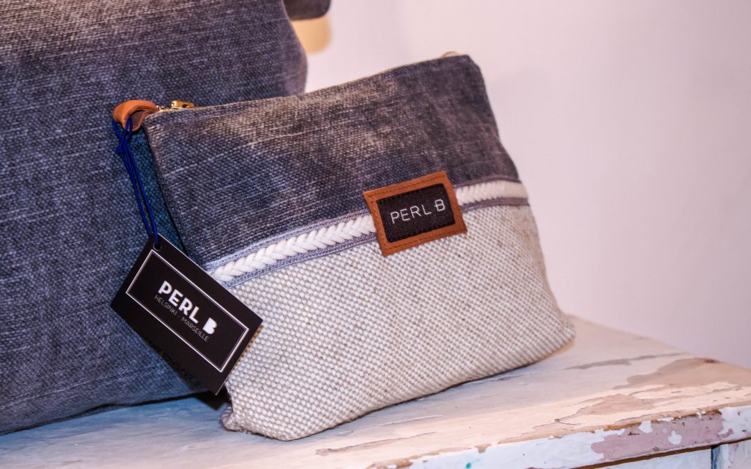 Showroom Perl B