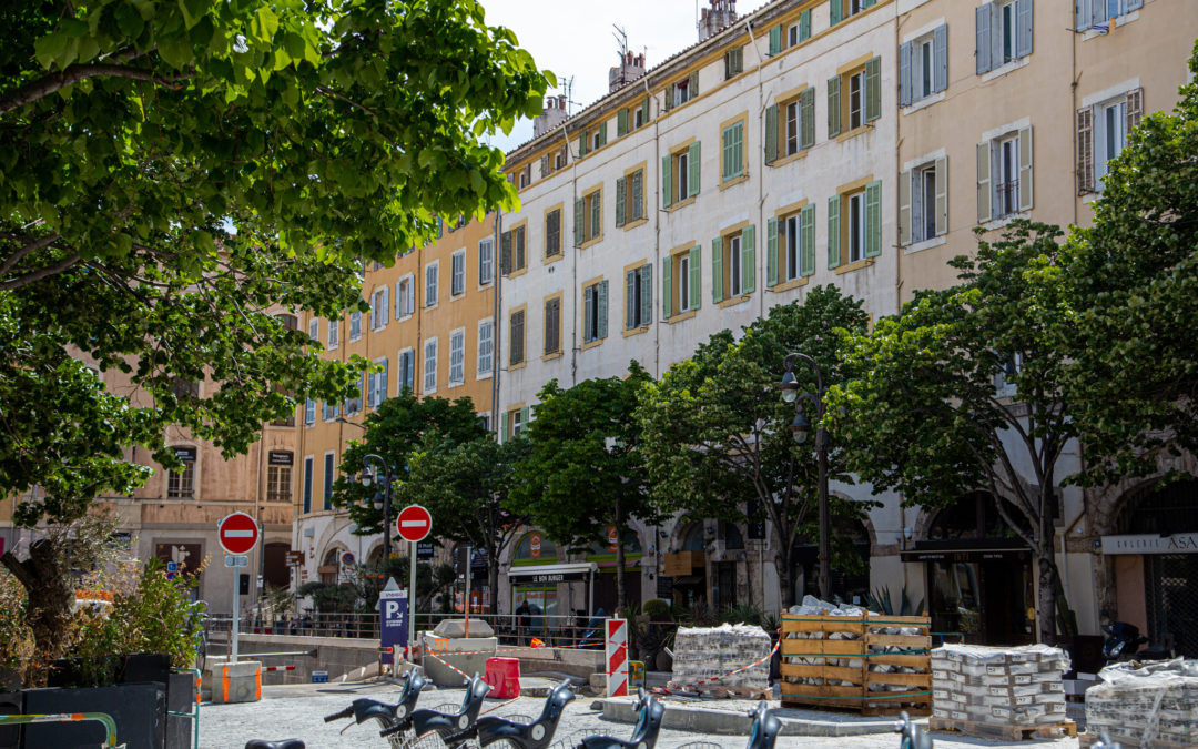 La place aux huiles