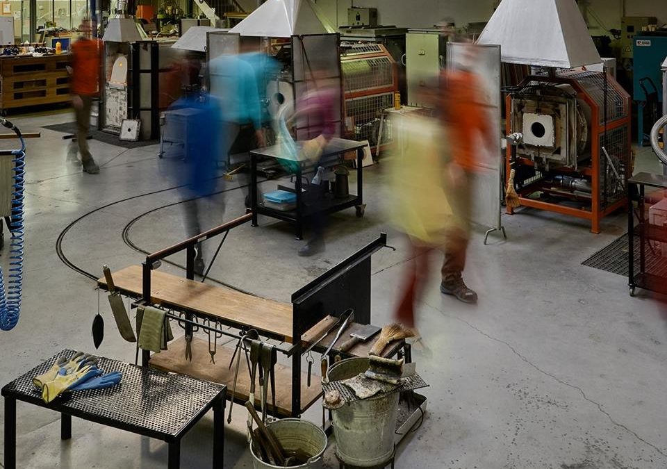 Centre international  de recherche sur  le verre et les arts  plastiques