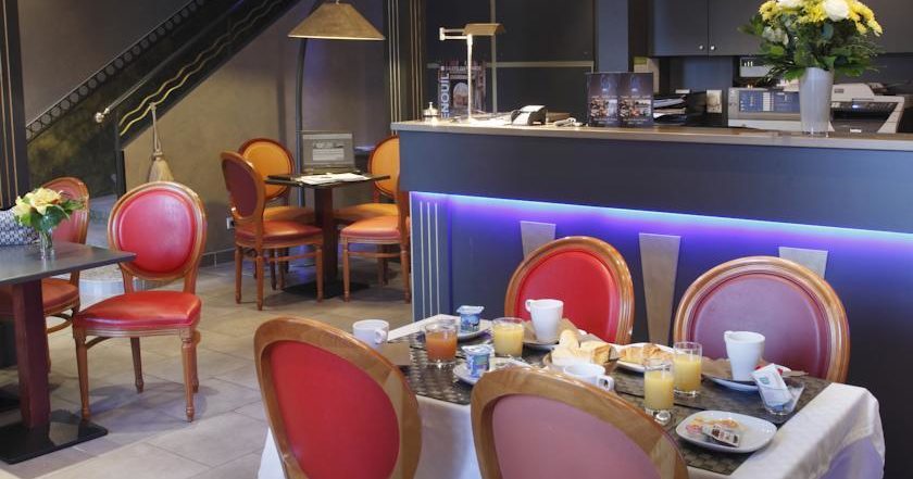 Adonis Marseille Vieux Port – Hôtel du Palais