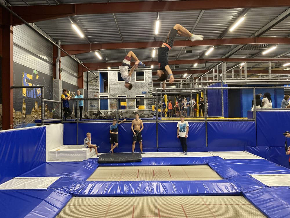 Full in park, trampoline à Marseille Tarpin bien
