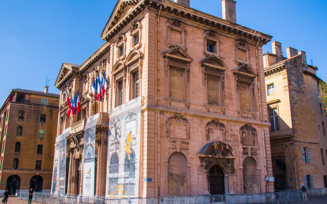 Les secrets des fenêtres murées de l’Hôtel de Ville