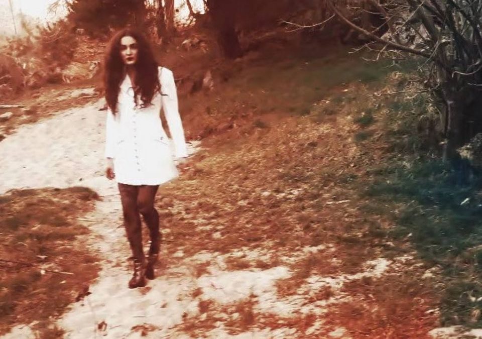 Sophia Djebel Rose  ( Psyché folk)/ Bruno Ricard