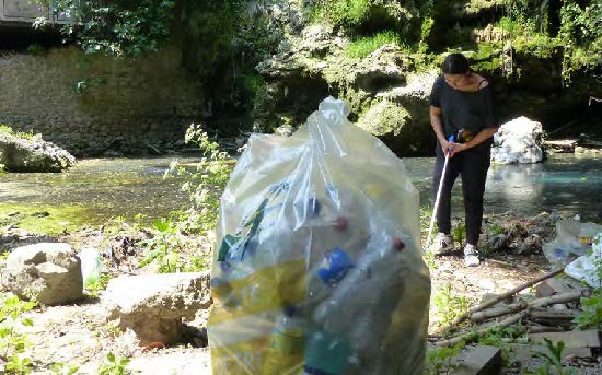 Opération Calanques Propres avec Mer-Terre