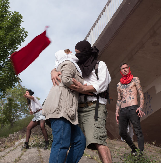 Le message (sortie de résidence)  /// Jour de fête compagnie