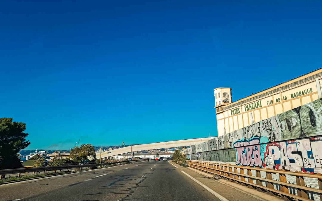 On a testé, classé et jugé les autoroutes de Marseille : l’A55 ou l’autoroute du plaisir !