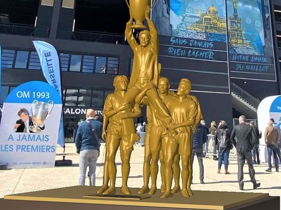Inauguration de la statue de Bernard Tapie sur le Parvis du Stade Vélodrome