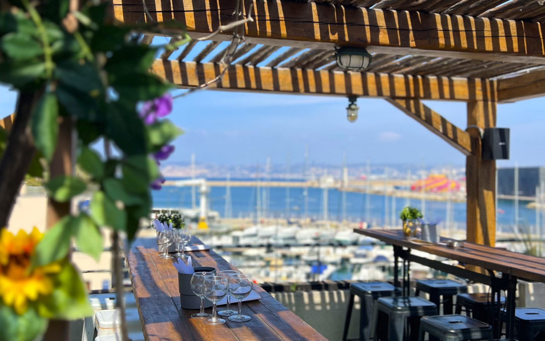 Le Rowing Club passe à l’heure d’été : rooftop, fête et gourmandise 7j/7
