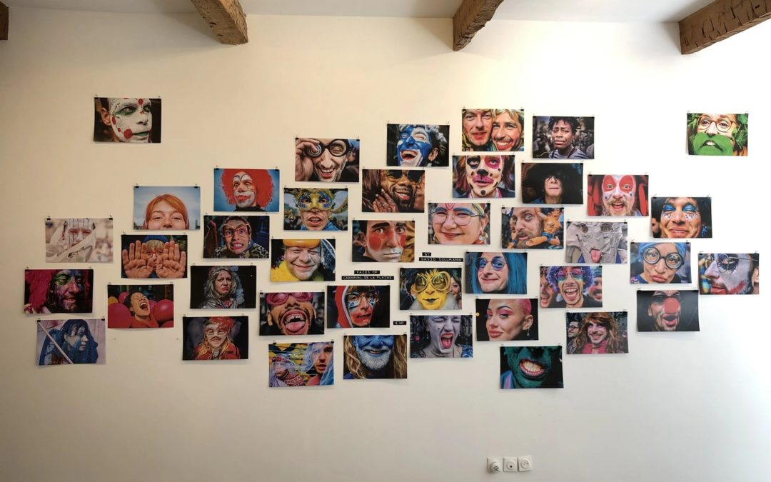 Artless Gallery & English Bookstore