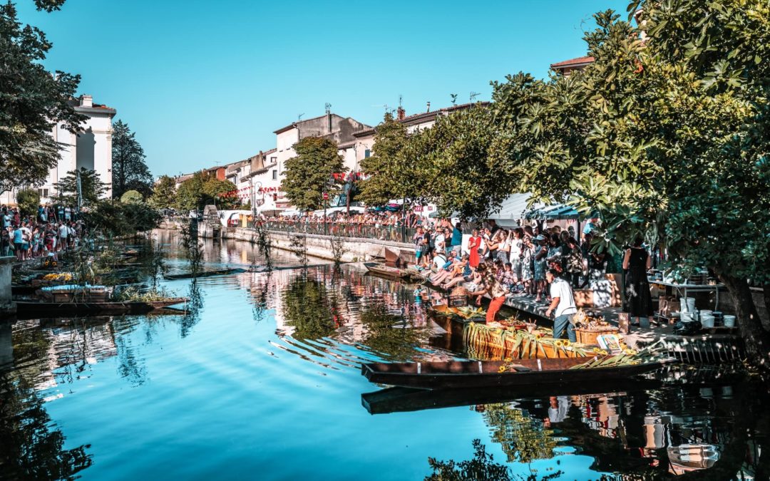 Un marché provençal sur l&rsquo;eau de l&rsquo;Isle sur la Sorgue !
